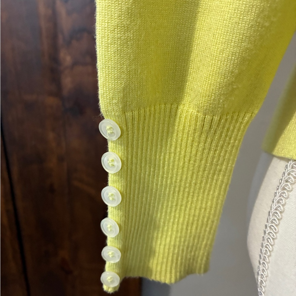 Cielo Lemon Button-Up Cardigan - Picture 3 of 6